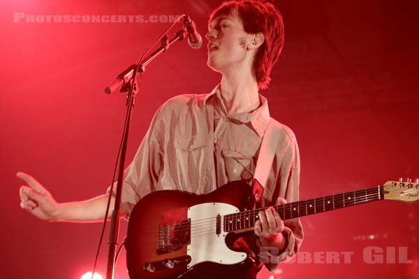 OUGHT - 2014-10-30 - PARIS - Grande Halle de La Villette - 